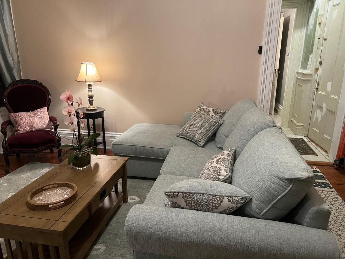 1 Bedroom Private Victorian Apt In Convenient City Location On 5 Acre, Sleeps 4 Poughkeepsie Exterior foto