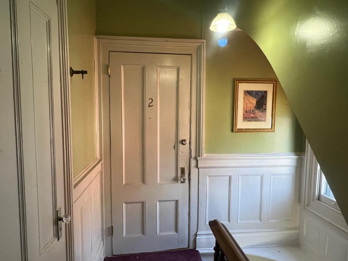 1 Bedroom Private Victorian Apt In Convenient City Location On 5 Acre, Sleeps 4 Poughkeepsie Exterior foto